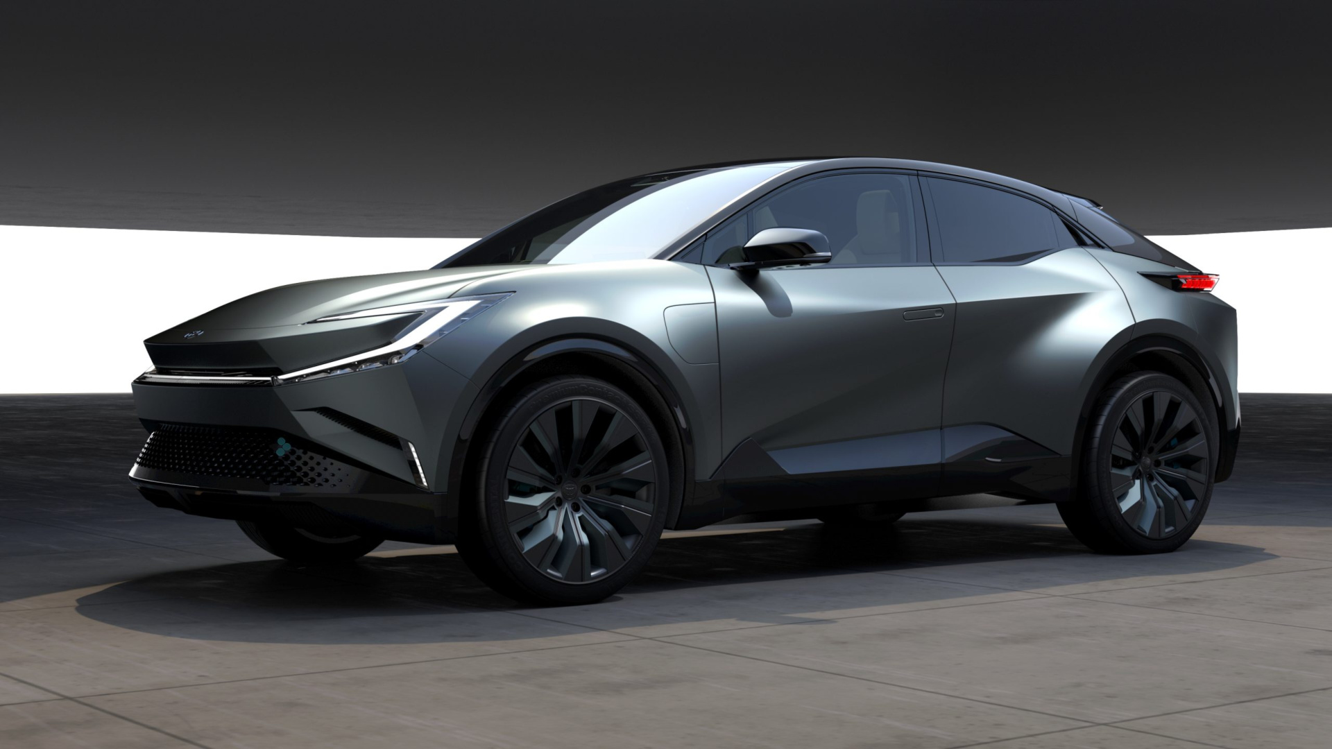SMALL_Toyota-bZ-Compact-SUV-Concept_001-scaled